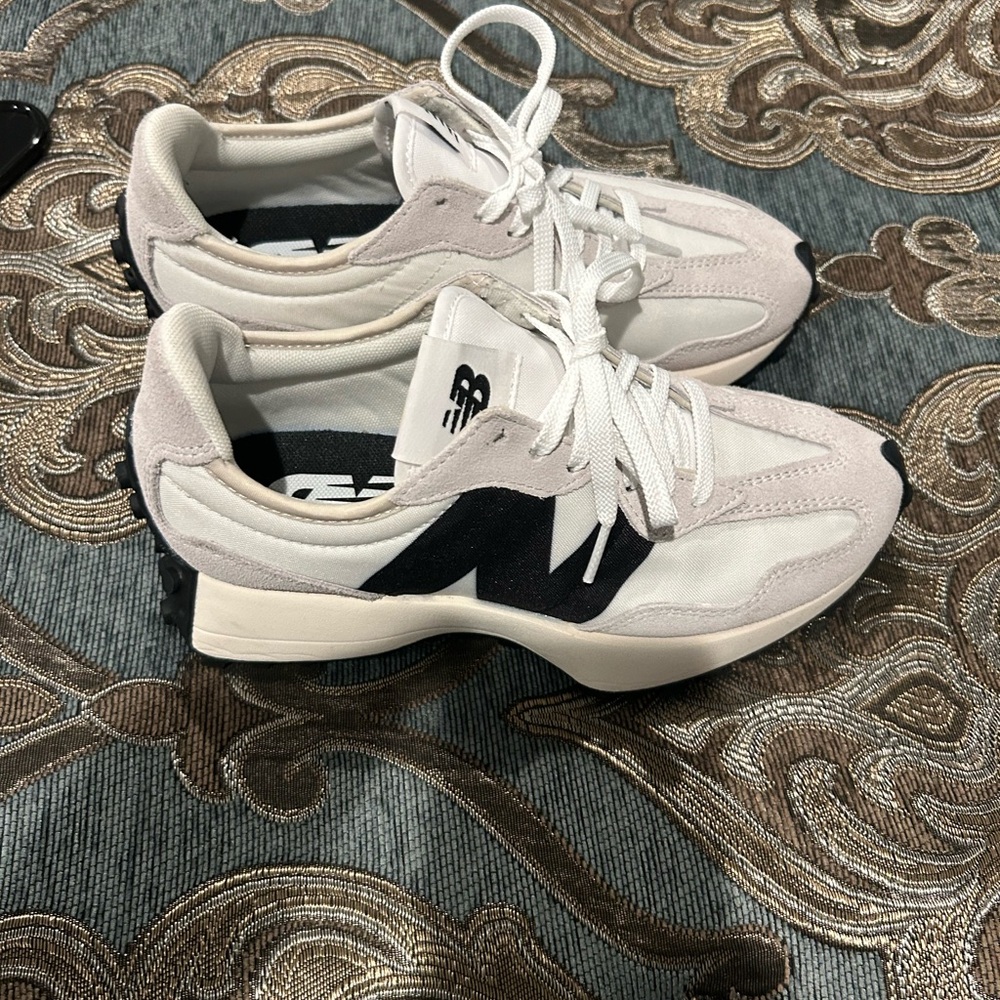 New Balance 327 White and Black Sneakers